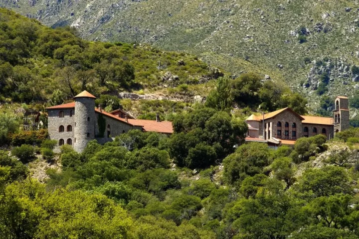 suyuque-monasterio-monjas-benedictinas-4-copiar-1
